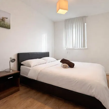 Joyful Group City Living 2- Bed Apartment Near Piccadilly-2